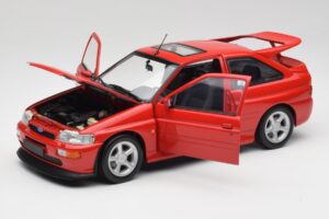 Ford Escort RS Cosworth Radiant Rosso Minichamps 1:18 150089021 Pressofusione — immagine 2 di 8