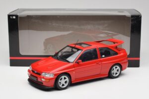 Ford Escort RS Cosworth Radiant Rosso Minichamps 1:18 150089021 Pressofusione — immagine 8 di 8