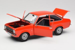 Ford Escort Mk2 Signal Orange Minichamps 1:18 150084100 Pressofusione — immagine 2 di 8