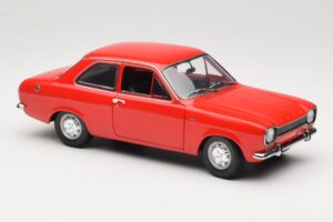 Ford Escort Mk1 Street Rosso Minichamps 1:18 100081001 Pressofusione — immagine 6 di 8