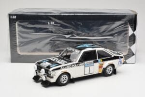 Ford Escort Mk2 RS 1800 #1 T. Mäkinen / H. Liddon Allied Polymer Group Winners Lombard RAC Rally 1975 Minichamps 1:18 1557587 — immagine 6 di 6