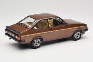 Ford Escort Mk2 RS 2000 Brown Metallic MCG 1:18 MCG18530 Pressofusione — immagine 2 di 6