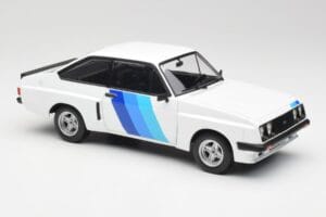 Ford Escort Mk2 RS 2000 X-Pack Diamond Bianco & Blu Decor MCG 1:18 MCG18351 Pressofusione — immagine 4 di 6