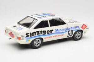Ford Escort Mk2 RS2000 #59 H. Heyer / A. Hahne / K. Ludwig 24 Hours Nürburgring 1982 MCG 1:18 MCG18438R Pressofusione — immagine 2 di 6