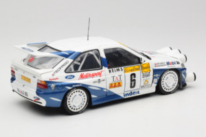 Ford Escort RS Cosworth Mobil 1 #6 F. Delecour / D. Grataloup Rally Monte Carlo Night Version Winner 1994 UT Models 1:18 3945 — immagine 3 di 8