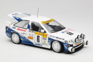 Ford Escort RS Cosworth Mobil 1 #6 F. Delecour / D. Grataloup Rally Monte Carlo Night Version Winner 1994 UT Models 1:18 3945 — immagine 6 di 8