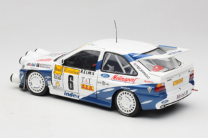 Ford Escort RS Cosworth Mobil 1 #6 F. Delecour / D. Grataloup Rally Monte Carlo Night Version Winner 1994 UT Models 1:18 3945 — immagine 7 di 8