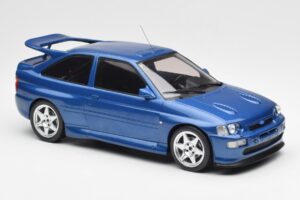 Ford Escort RS Cosworth Blu IXO 1:18 18CMC180 Pressofusione — immagine 4 di 6