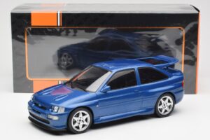 Ford Escort RS Cosworth Blu IXO 1:18 18CMC180 Pressofusione — immagine 6 di 6