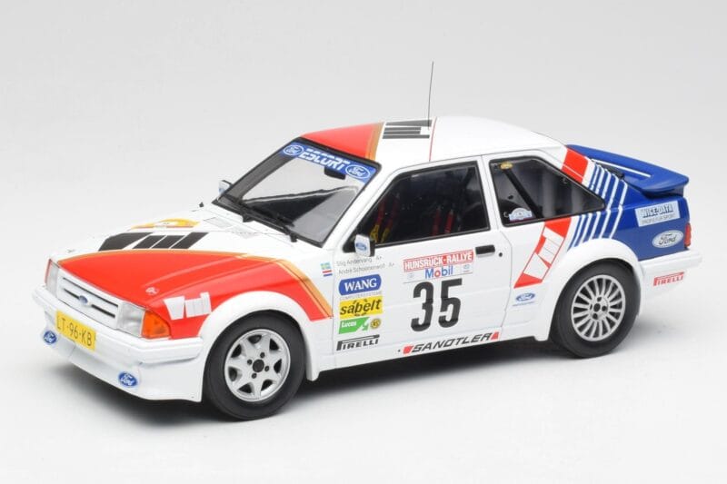 Ford Escort RS Turbo #35 AcD STH Hunsruck Rally 1985 MCG 1:18 MCG18422 Pressofusione
