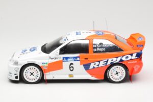 Ford Escort WRC #6 A. Schwarz / M. Giraudet Acropolis Rally 1997 IXO 1:18 18RMC172B Pressofusione — immagine 3 di 6