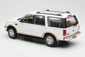 Ford Expedition Eddie Bauer Bianco UT Models 1:18 22712 Pressofusione — immagine 7 di 8