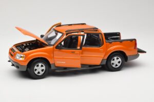 Ford Explorer Sport Trac Arancione Maisto 1:18 536891G Pressofusione — immagine 2 di 8