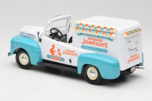 Ford F-1 Howard Johnson's Ice Cream Road Signature 1:18 92229 Pressofusione — immagine 5 di 6