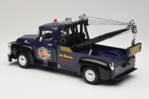 Ford F-100 Carro Attrezzi Bob's Towing Welly 1:18 19834-W Pressofusione — immagine 5 di 6