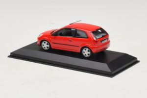 Ford Fiesta Mk5 2-Door Rosso Minichamps 1:43 FIESTA004 Pressofusione — immagine 3 di 4