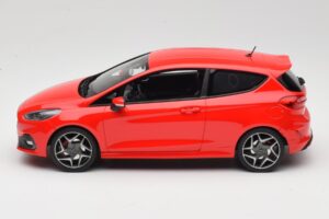 Ford Fiesta Mk8 ST Rosso DNA 1:18 DNA000093 Resina — immagine 3 di 6