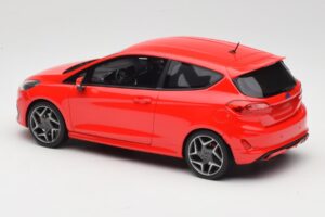 Ford Fiesta Mk8 ST Rosso DNA 1:18 DNA000093 Resina — immagine 5 di 6