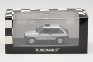 Ford Fiesta XR2 Argento Minichamps 1:43 400085160 Pressofusione — immagine 4 di 4