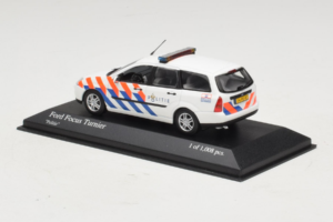 Ford Focus Turnier Politie Minichamps 1:43 430087092 Pressofusione — immagine 3 di 4