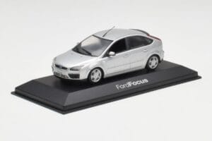 Ford Focus Mk2 Moondust Argento Minichamps 1:43 FOCUS002 Pressofusione — immagine 2 di 4