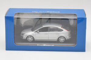 Ford Focus Mk2 Moondust Argento Minichamps 1:43 FOCUS002 Pressofusione — immagine 4 di 4