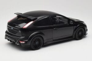 Ford Focus RS Mk2 Matte Black Minichamps 1:18 100080000 Pressofusione — immagine 3 di 8