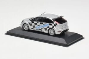 Ford Focus RS Mk2 Toy Fair Nuremberg 2010 Minichamps 1:43 403088105 Pressofusione — immagine 3 di 4