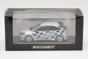 Ford Focus RS Mk2 Toy Fair Nuremberg 2010 Minichamps 1:43 403088105 Pressofusione — immagine 4 di 4