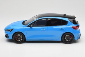 Ford Focus ST Edition Mk4 Azure Blue Otto 1:18 OT1186 Resina — immagine 3 di 6