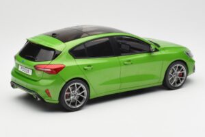 Ford Focus ST Mk4 Verde MCG 1:18 MCG18452 Pressofusione — immagine 2 di 6