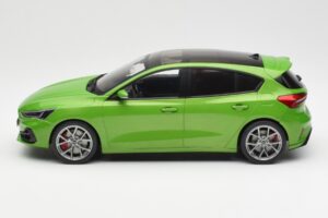 Ford Focus ST Mk4 Verde MCG 1:18 MCG18452 Pressofusione — immagine 3 di 6