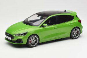 Ford Focus ST Mk4 Verde MCG 1:18 MCG18452 Pressofusione