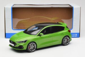 Ford Focus ST Mk4 Verde MCG 1:18 MCG18452 Pressofusione — immagine 6 di 6