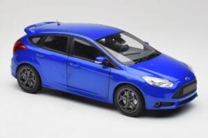 Ford Focus ST Mk2 Blue Metallic Minichamps 1:18 110082001 Pressofusione — immagine 6 di 8