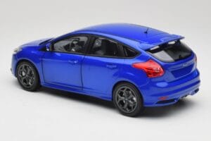 Ford Focus ST Mk2 Blue Metallic Minichamps 1:18 110082001 Pressofusione — immagine 7 di 8