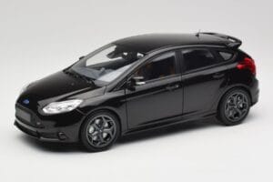 Ford Focus ST Mk2 Panther Black Metallic Minichamps 1:18 110082000 Pressofusione