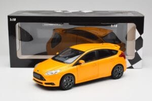 Ford Focus ST Mk2 Tangerine Scream Minichamps 1:18 110082005 Pressofusione — immagine 8 di 8