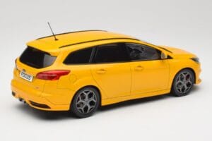 Ford Focus ST Turnier Mk3 Giallo MCG 1:18 MCG18464 Pressofusione — immagine 2 di 6
