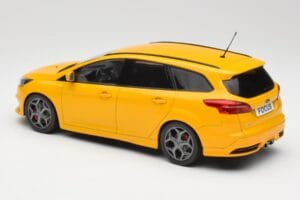 Ford Focus ST Turnier Mk3 Giallo MCG 1:18 MCG18464 Pressofusione — immagine 5 di 6