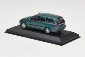Ford Focus Mk1 Turnier Verde Minichamps 1:43 FOCUS003 Pressofusione — immagine 3 di 5