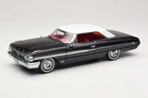 Ford Galaxie 500 Nero Sun Star 1:18 1442 Pressofusione