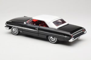 Ford Galaxie 500 Nero Sun Star 1:18 1442 Pressofusione — immagine 7 di 8