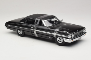 Ford Galaxie 500 Men in Black 3 Movie GreenLight 1:18 15301 Pressofusione — immagine 4 di 6