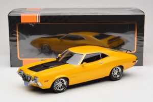 Ford Gran Torino Sport Giallo IXO 1:18 18CMC186 Pressofusione — immagine 6 di 6