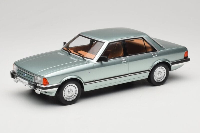 Ford Granada Mk2 2.8 Ghia Light Green Metallic MCG 1:18 MCG18535 Pressofusione