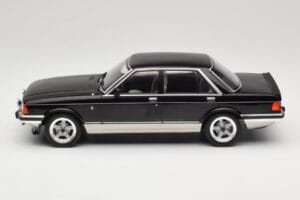 Ford Granada Mk2 2.8 Injection Gray Metallic MCG 1:18 MCG18536 Pressofusione — immagine 3 di 6