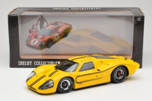 Ford GT40 Mk IV Giallo 1967 Shelby Collectibles 1:18 31414S Pressofusione — immagine 8 di 8