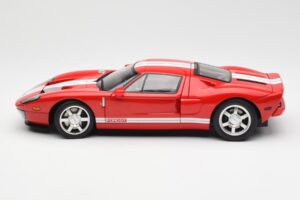 Ford GT Rosso AUTOart 1:18 73021 Pressofusione — immagine 4 di 8