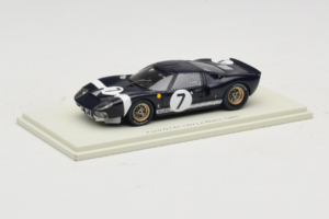 Ford GT40 Mk I #7 B. Bondurant / U. Maglioli 24 Hours of Le Mans 1965 Spark 1:43 S4536 Resina — immagine 2 di 4